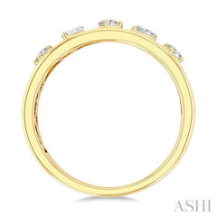 1/4 Ctw Mixed Cut Diamond Bold Fashion Ring in 14K Yellow Gold