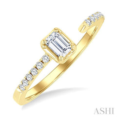 3/8 Ctw Emerald and Round Cut Diamond Fashion Open Ring in 14K Yellow Gold