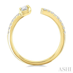 3/8 Ctw Emerald and Round Cut Diamond Fashion Open Ring in 14K Yellow Gold