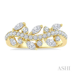 3/4 Ctw Curved Center Marquise and Round Cut Diamond Fashion Band in 14K Yellow Gold