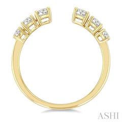5/8 Ctw Graduated Round Cut Diamond Open Fashion Ring in 14K Yellow Gold
