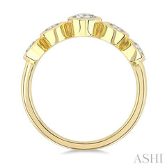 1 Ctw 5-Stone Bezel Set Oval Cut Diamond Fashion Band in 14K Yellow Gold