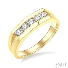 1/2 Ctw Channel Set Round Cut Diamonds Men's Band in 14K Yellow Gold