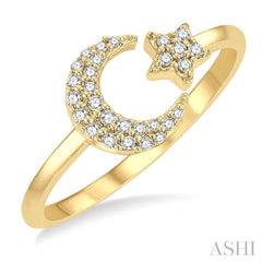 1/6 Ctw Crescent Moon and Star Round Cut Petite Diamond Fashion Ring in 10K Yellow Gold