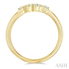 1/8 Ctw Petite Open Center Scatter Round Cut Diamond Fashion Ring in 14K Yellow Gold