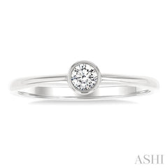 1/6 Ctw Petite Bezel Set Round Cut Diamond Fashion Ring in 10K White Gold