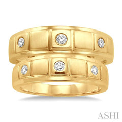 1/4 Ctw Round Cut Diamond Duos Ring Set in 14K Yellow Gold