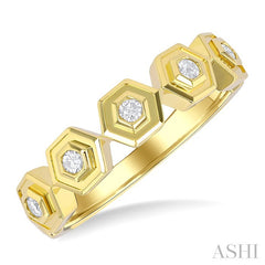 1/8 Ctw Hexagon Shape Link Round Cut Diamond Fashion Ring in 14K Yellow Gold