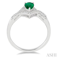 6x4 MM Pear Shape Emerald and 1/6 Ctw Round Cut Diamond Ring in 14K White Gold