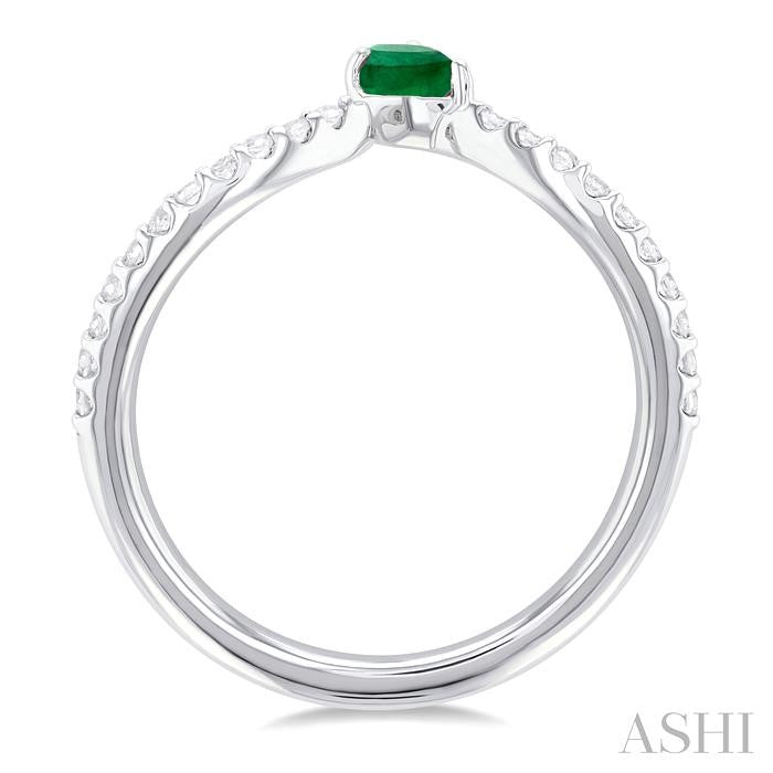 4X3 MM Pear Cut Emerald and 1/10 Ctw Petite Round Cut Diamond Precious Fashion Ring in 10K White Gold