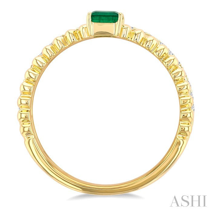 4x3 MM Emerald and 1/5 Ctw Round Cut Diamond Precious Split Twin Ring in 10K Yellow Gold