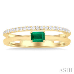 4x3 MM Emerald and 1/6 Ctw Round Cut Diamond East-West Set Precious Fashion Ring in 14K Yellow Gold