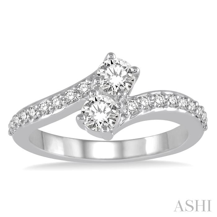 3/4 Ctw Cross Over Shank Round Cut Diamond 2Stone Ring in 14K White Gold
