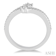 1/4 Ctw Cross Over Shank Round Cut Diamond 2Stone Ring in 14K White Gold