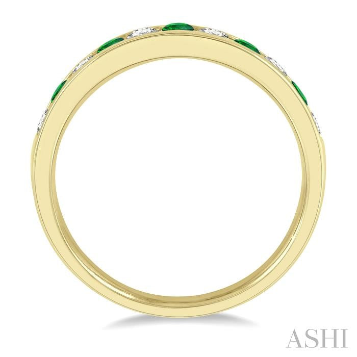 2.3 MM Emerald and 1/4 Ctw Round Cut Diamond Precious Wedding Band in 14K Yellow Gold