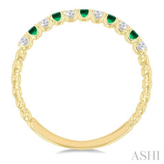 1.75 MM Emerald and 1/6 Ctw Round Cut Diamond Precious Wedding Band in 14K Yellow Gold