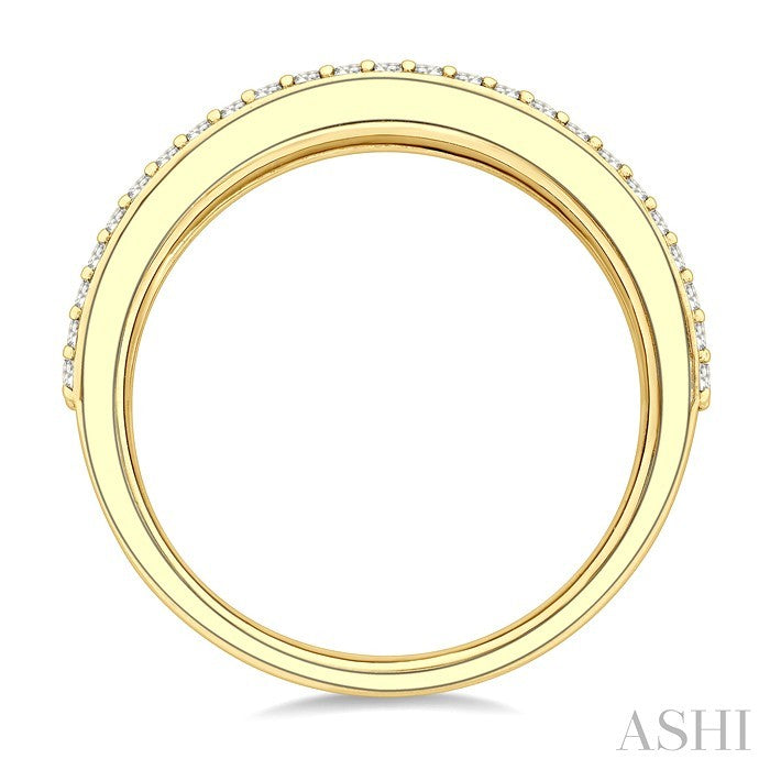 3/8 Ctw Twin Row 1.50MM Round Cut Emerald and Round Cut Diamond Border Precious Fashion Band in 14K Yellow Gold