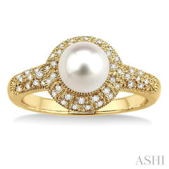 6.5 MM Cultured Pearl and 1/4 Ctw Round Cut Diamond Ring in 14K Yellow Gold