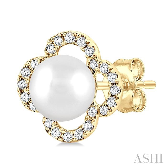 5 MM Cultured Pearl and 1/6 Ctw Round Cut Diamond Clover Petite Fashion Earrings in 10K Yellow Gold