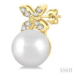 5.5 MM Round Shape Cultured Pearls and 1/20 Ctw Petite 4-Petal Flower Round Cut Diamond Fashion Stud Earring in 10K Yellow Gold