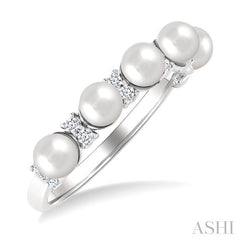 4 MM Round Shape Cultured Pearl and 1/6 Ctw Round Cut Diamond Semi-Precious Fashion Ring in 10K White Gold