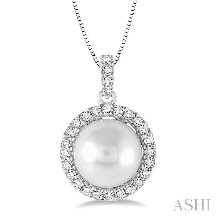 9 MM Cultured Pearl and 1/3 Ctw Round Cut Diamond Pendant in 14K White Gold with Chain