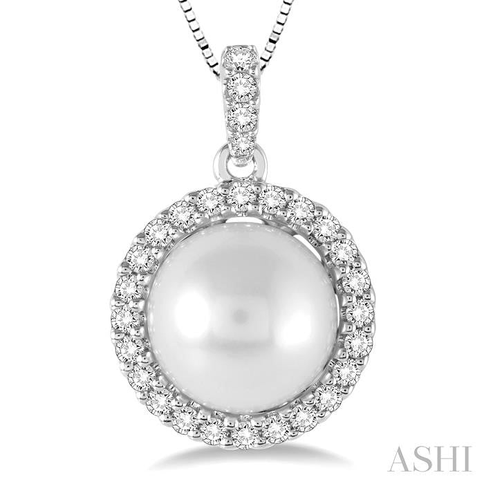 9 MM Cultured Pearl and 1/3 Ctw Round Cut Diamond Pendant in 14K White Gold with Chain