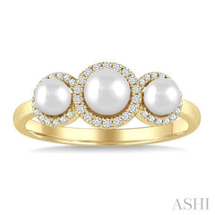 1/6 Ctw Past, Present & Future 4MM & 5MM Cultured Pearl and Round Cut Diamond Halo Ring in 14K Yellow Gold