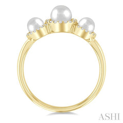 1/6 Ctw Past, Present & Future 4MM & 5MM Cultured Pearl and Round Cut Diamond Halo Ring in 14K Yellow Gold