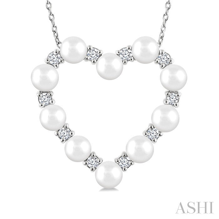 4 MM Round Shape Cultured Pearl and 1/3 Ctw Round Cut Diamond Heart Shape Pendant With Chain in 14K White Gold