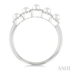 3 MM White Pearl and 1/6 Ctw Round Cut Diamond Halo Ring in 14K White Gold