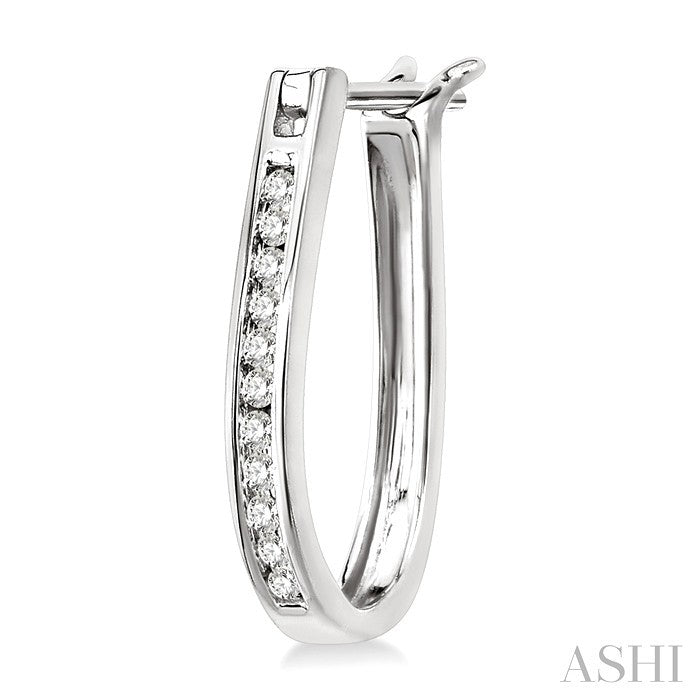 1/4 Ctw Round Cut Diamond Hoop Earrings in 10K White Gold