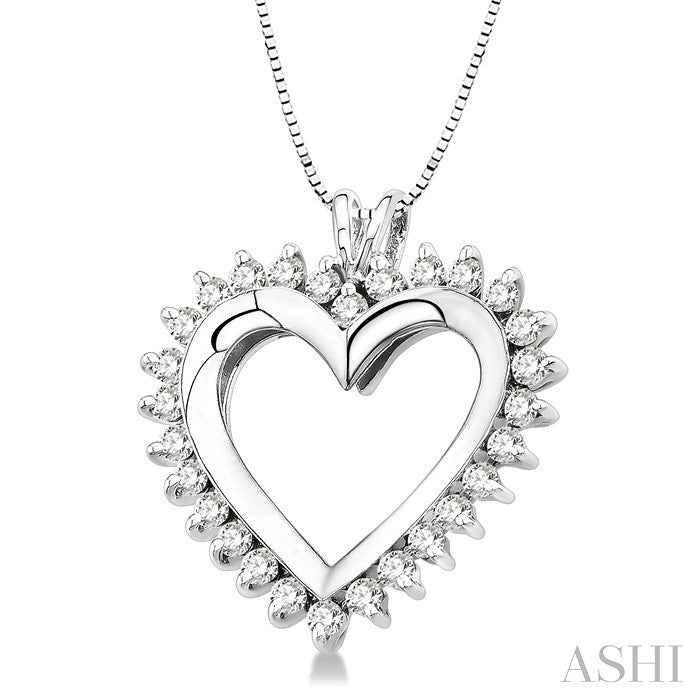 1 Ctw Round Cut Diamond Heart Pendant in 14K White Gold with Chain