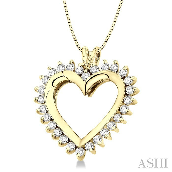1 Ctw Round Cut Diamond Heart Pendant in 10K Yellow Gold with Chain