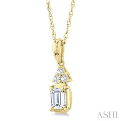 1/4 Ctw Emerald and Round Cut Diamond Fashion Pendant With Chain in 14K Yellow Gold