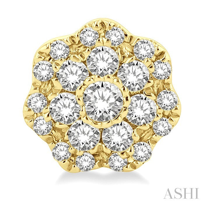 1/4 Ctw Flower Pattern Round Cut Diamond Fashion Stud Earrings in 14K Yellow Gold