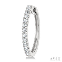 3/4 Ctw Round Cut Diamond Hoop Earrings in 14K White Gold