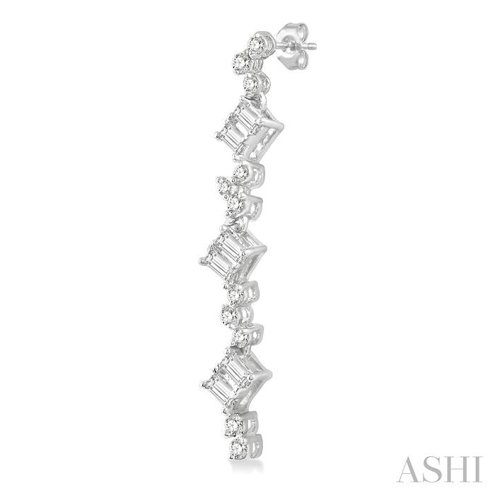 1/2 Ctw Baguette and Round Cut Diamond Scatter Drop Earring in 14K White Gold