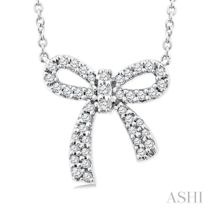 1/5 Ctw Bow Round Cut Diamond Petite Fashion Pendant With Chain in 10K White Gold