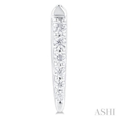 1/10 Ctw Petite Vertical Bar Graduated Round Cut Diamond Fashion Stud Earring in 10K White Gold
