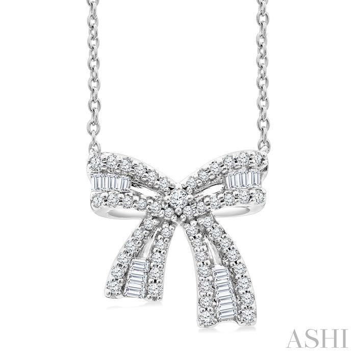 1/3 Ctw Bow Round Cut Diamond Fashion Pendant With Chain in 14k White Gold