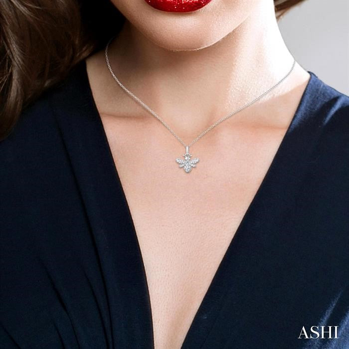 1/10 Ctw Petite Bumble Bee Round Cut Diamond Fashion Pendant With Chain in 10K White Gold