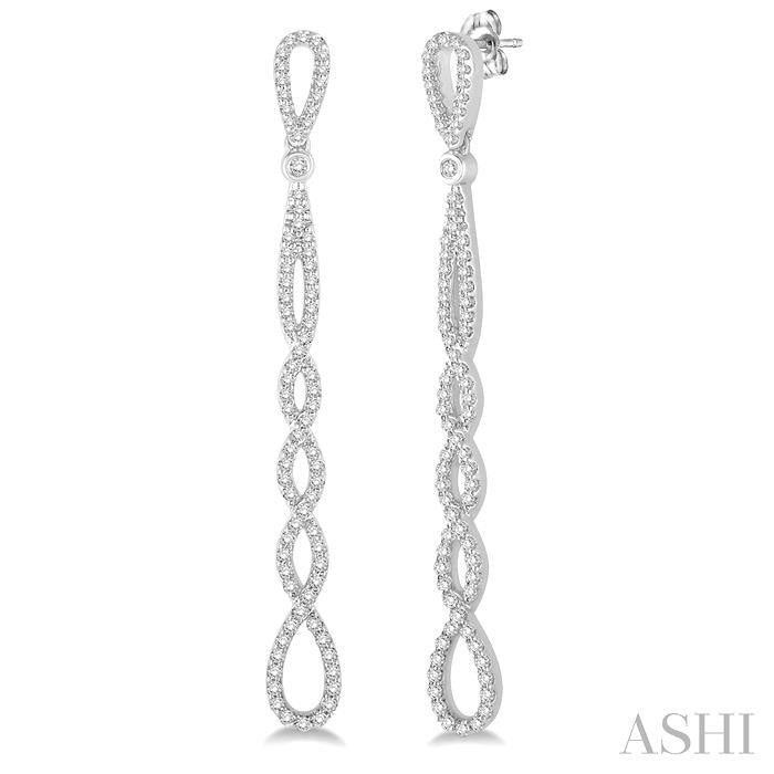 3/4 Ctw Round Cut Diamond Earrings in 14K White Gold
