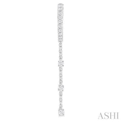 1/3 Ctw Round Cut Diamond Chain Dangler Hoop Earring in 10K White Gold