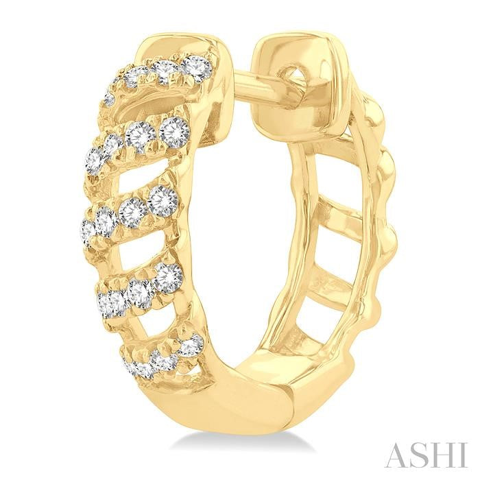 1/4 Ctw Petite Open Swirl Round Cut Diamond Fashion Huggies in 10K Yellow Gold