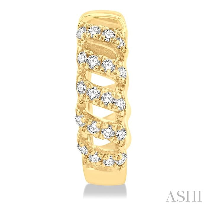 1/4 Ctw Petite Open Swirl Round Cut Diamond Fashion Huggies in 10K Yellow Gold
