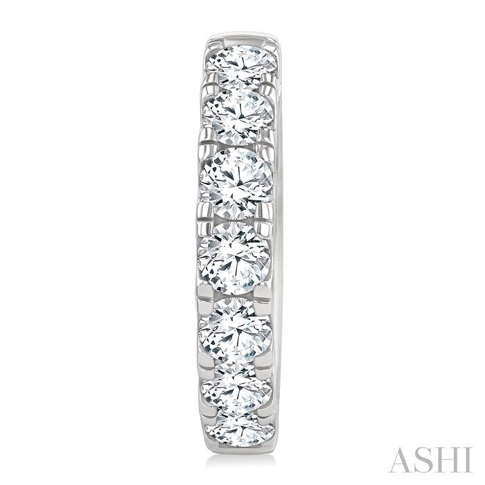 2 1/2 Ctw Round Cut Diamond Hoop Earrings in 14K White gold