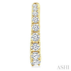 3/4 Ctw Graduated Round Cut Diamond Fashion Hoop Earrings in 14K Yellow Gold