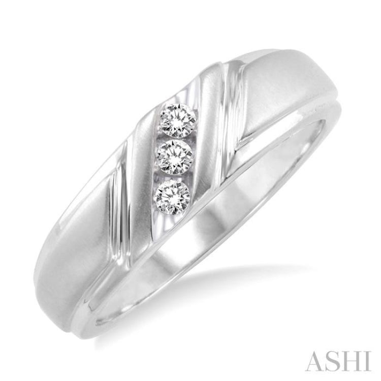 1/8 Ctw Round Cut Diamond Men's Band in 14K White Gold