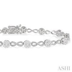 1 1/2 Ctw Lovebright Round Cut Diamond Infinity Link Bracelet in 14K White Gold